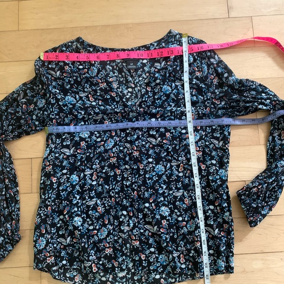 Club Monaco silk blouse - Picture 13 of 13